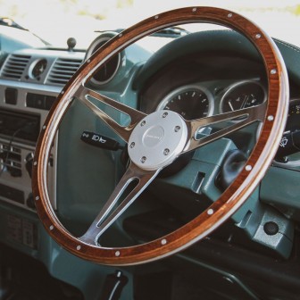 Evander Wood Rim Steering Wheel